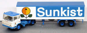 DAF FT 2600 Koffer-SZ Sunkist